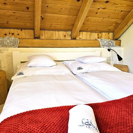 Chata W Bieszczadzie Apartamenty I Domki Z Sauna Bieszczady Polańczyk Exteriör bild