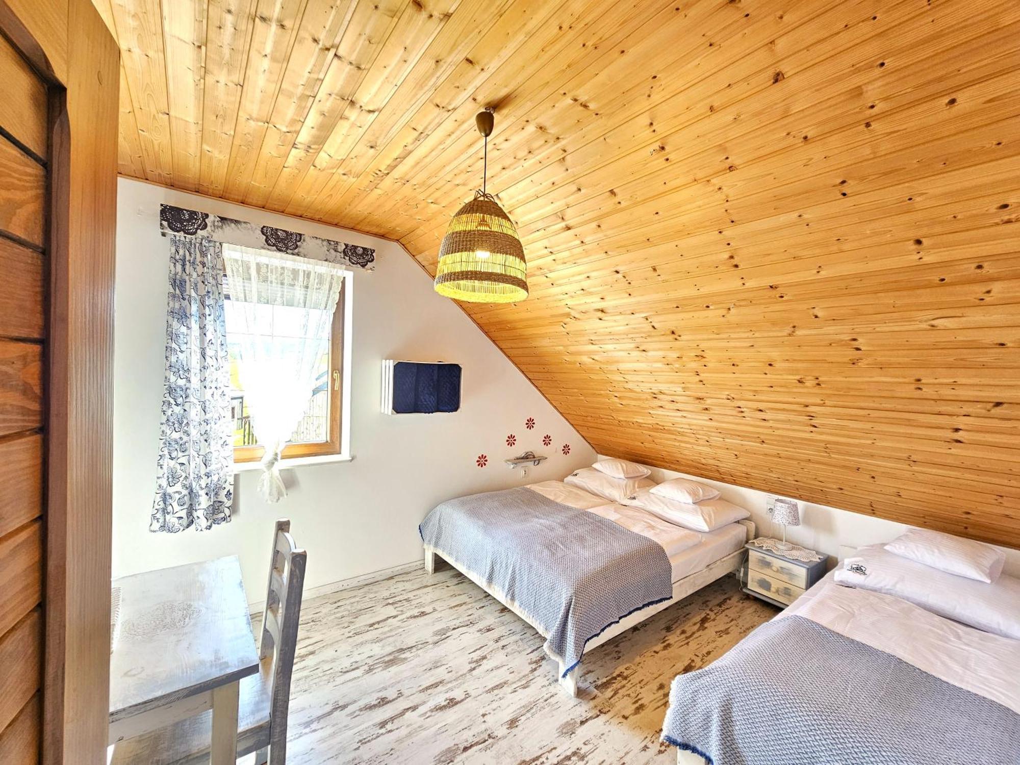 Chata W Bieszczadzie Apartamenty I Domki Z Sauna Bieszczady Polańczyk Exteriör bild